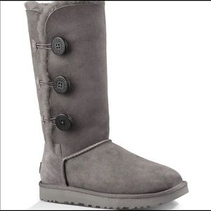 Ugg Bailey Button triplet